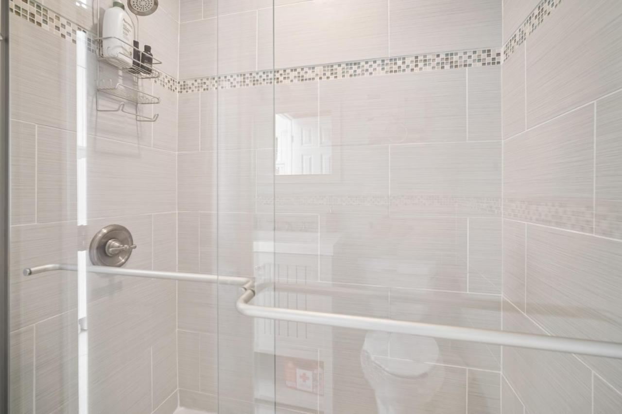 As Close As It Gets: Less Than 1 Min Walk! Apartamento *
