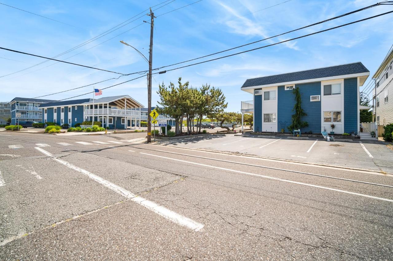 As Close As It Gets: Less Than 1 Min Walk! Brigantine